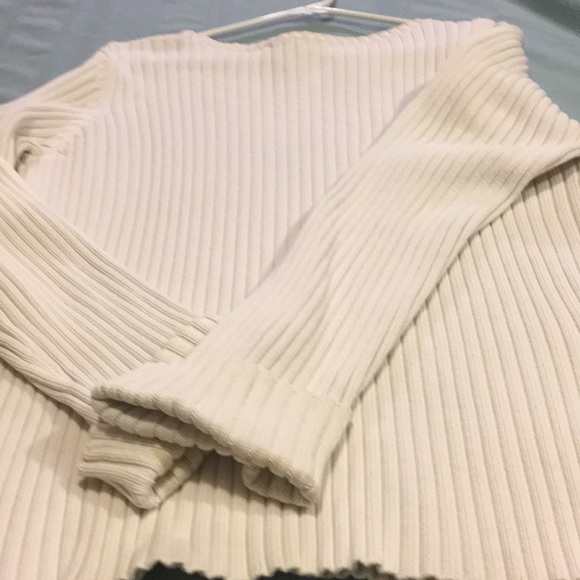 Ralph Lauren Ladies Cream color Sweater SzXL Pre💖 - Picture 7 of 7